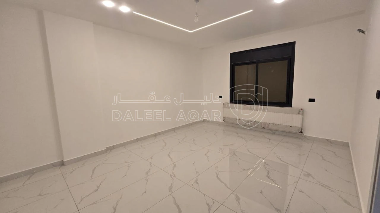 شقة في البنيات - قريب مدارس الحصاد - 105,000 دأ - صورة 1